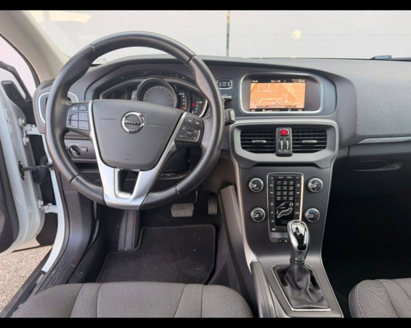 Volvo V40 Cross Country usata a Treviso (8)