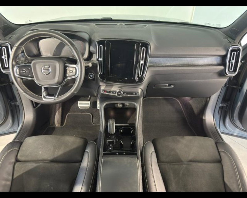 Volvo XC40 usata a Treviso (10)