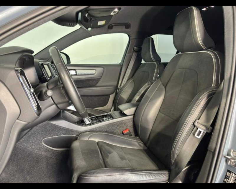 Volvo XC40 usata a Treviso (9)