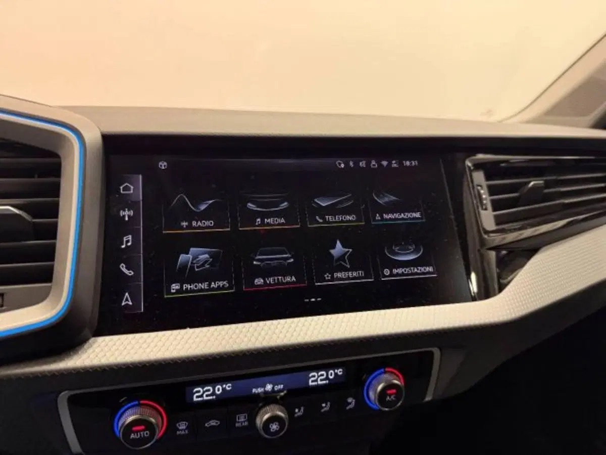 Audi A1 allstreet usata a Treviso (7)