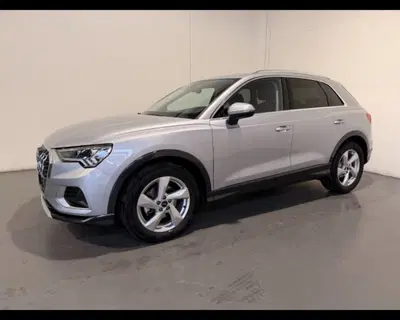 Audi Q3 35 2.0 tdi Business Advanced s-tronic del 2025 usata a Conegliano