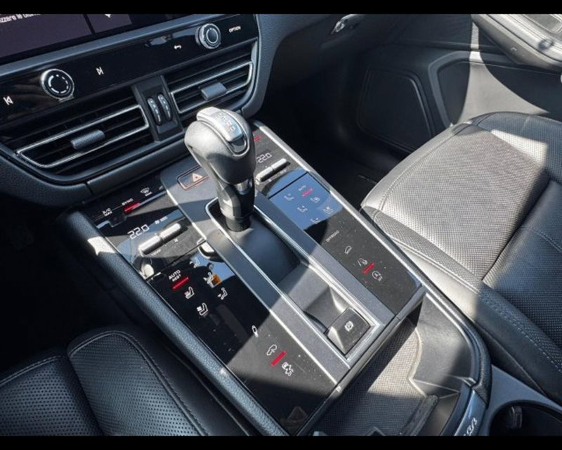 Porsche Macan usata a Treviso (12)