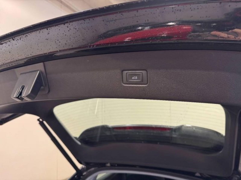 Audi Q5 Sportback nuova a Treviso (10)