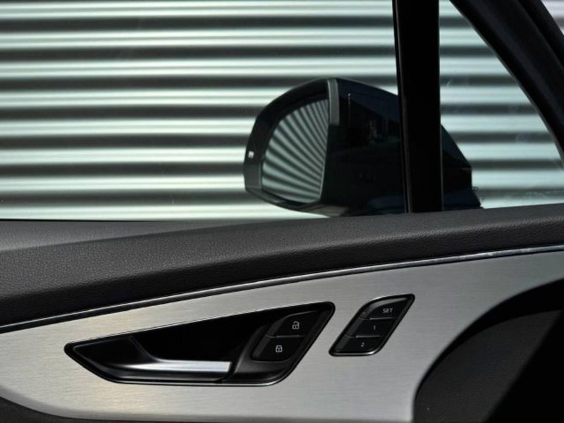 Audi Q7 nuova a Treviso (9)