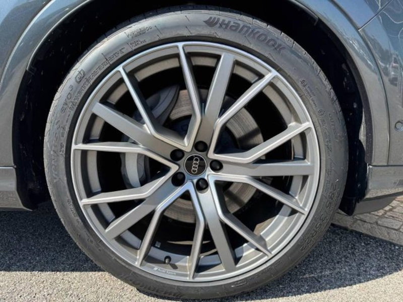 Audi Q7 nuova a Treviso (12)