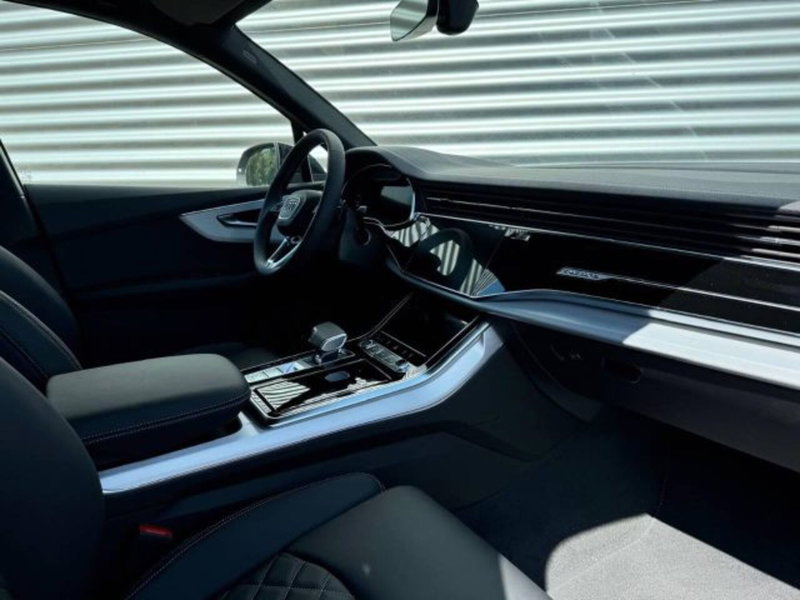 Audi Q7 nuova a Treviso (4)