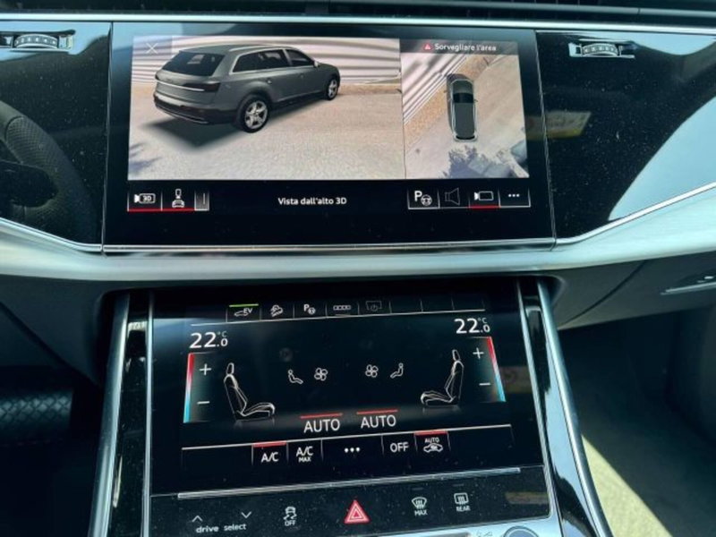 Audi Q7 nuova a Treviso (7)