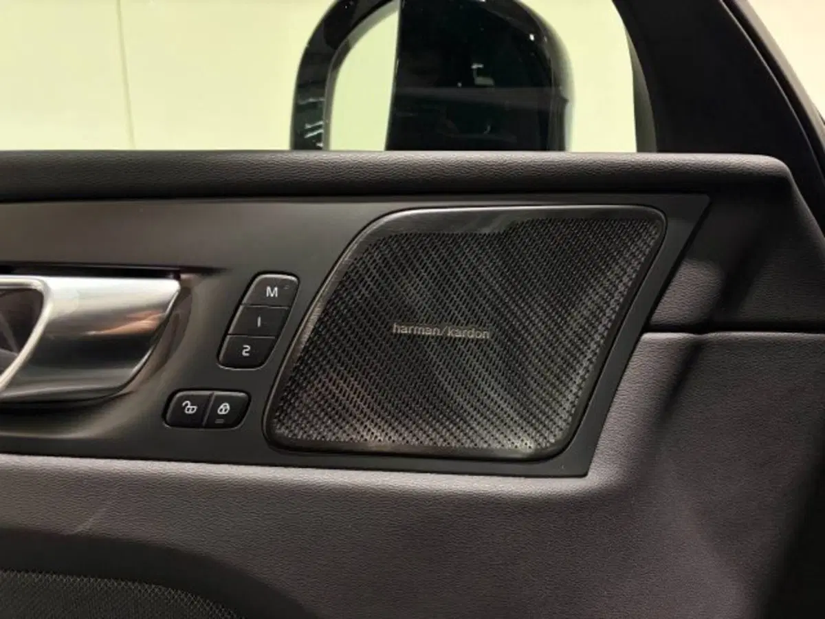 Volvo XC60 usata a Treviso (11)