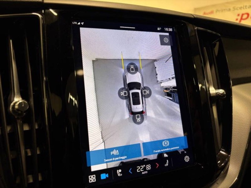 Volvo XC60 usata a Treviso (8)