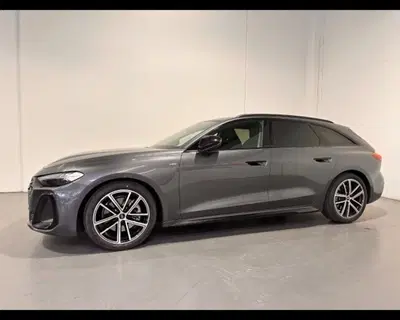 Audi A5 Avant 2.0 tdi mhev+ Business quattro 204cv s-tronic del 2025 usata a Conegliano