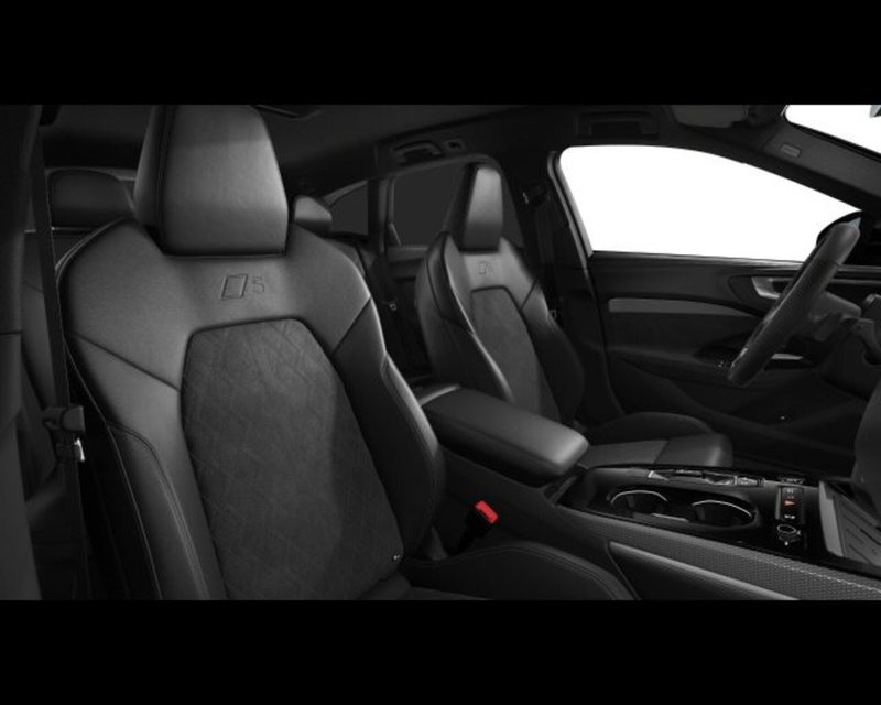Audi A4 Avant nuova a Treviso (8)