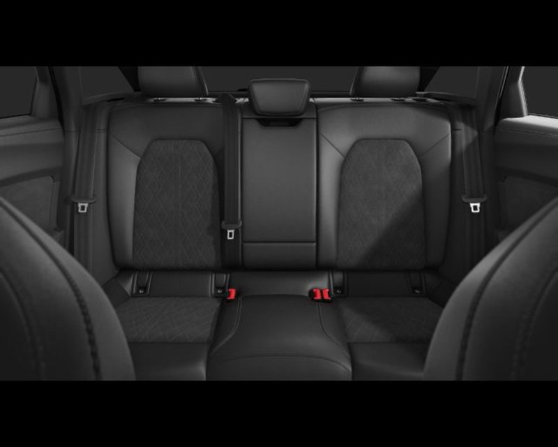 Audi A4 Avant nuova a Treviso (9)