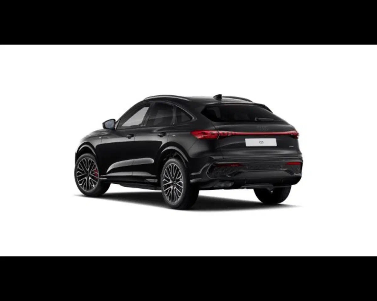 Audi Q5 Sportback nuova a Treviso (5)