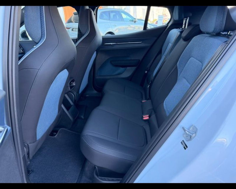 Volvo EX30 usata a Treviso (11)