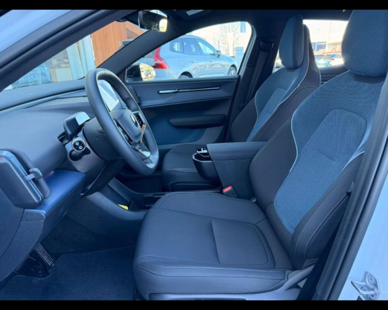 Volvo EX30 usata a Treviso (12)