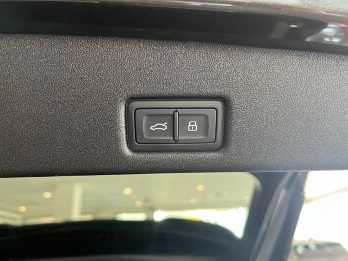 Audi SQ5 Sportback nuova a Treviso (11)