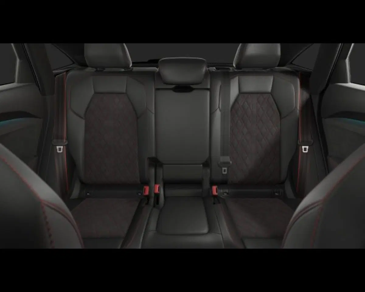 Audi SQ5 Sportback nuova a Treviso (9)