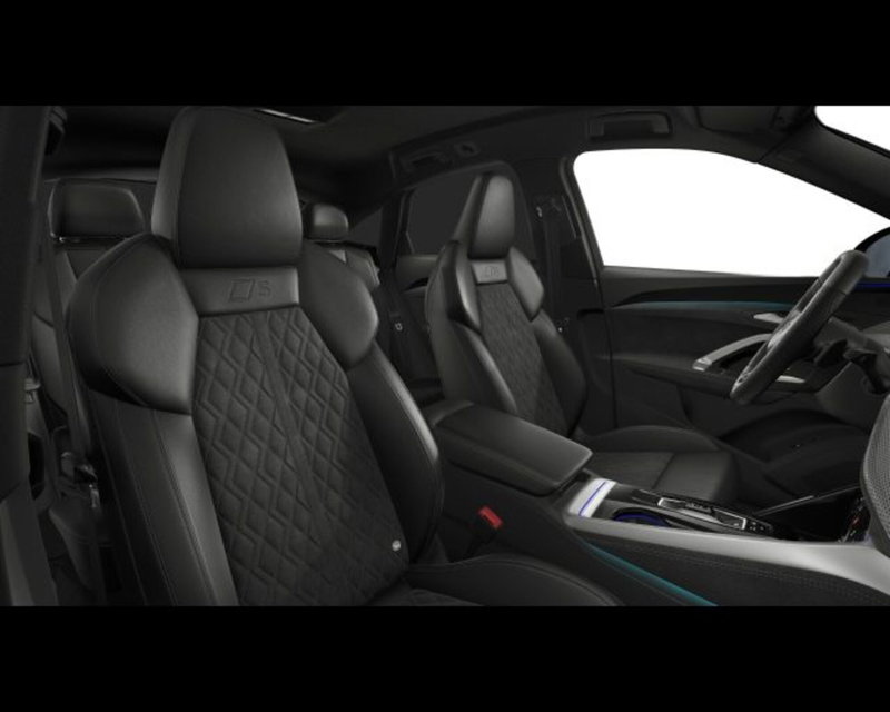 Audi Q5 Sportback nuova a Treviso (8)