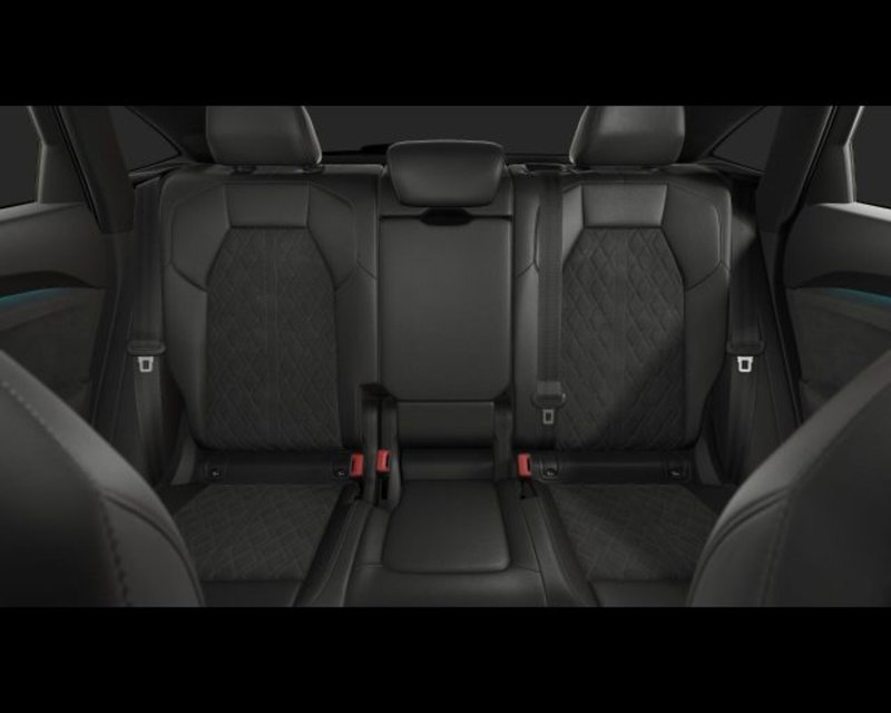 Audi Q5 Sportback nuova a Treviso (9)