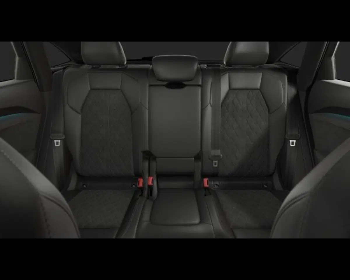Audi Q5 Sportback nuova a Treviso (9)