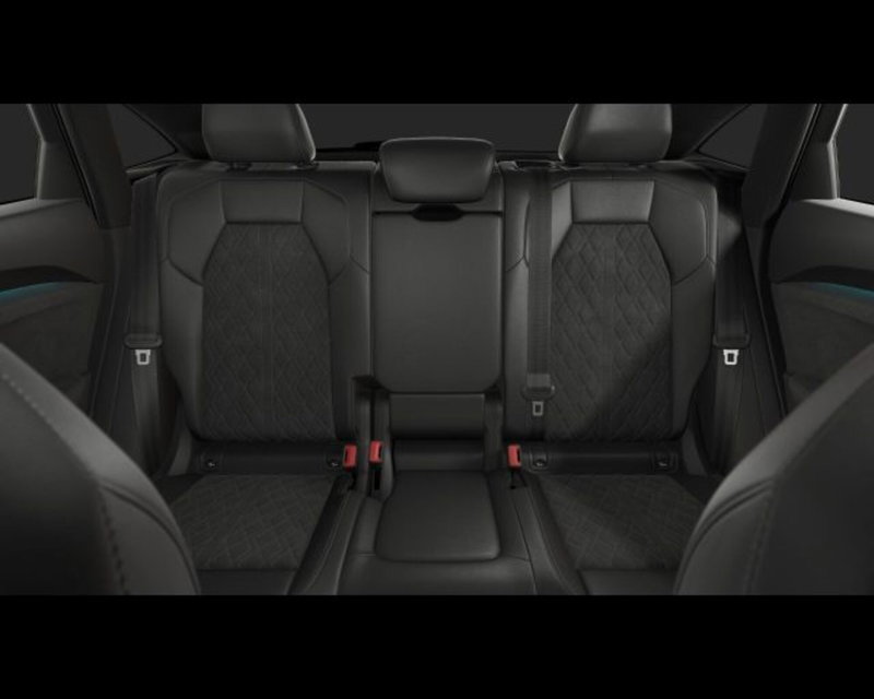 Audi Q5 Sportback nuova a Treviso (9)