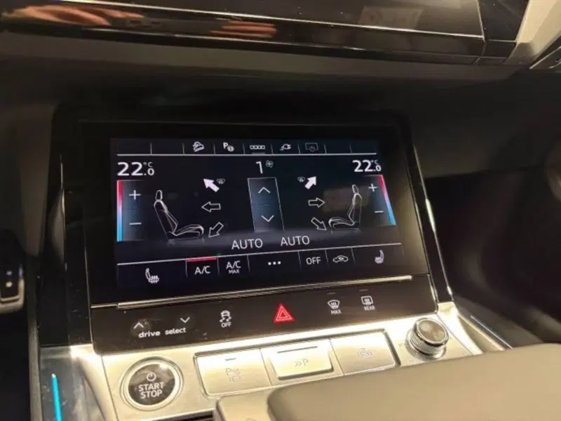Audi Q8 Sportback nuova a Treviso (8)