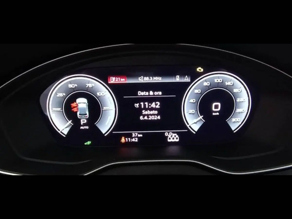 Audi Q5 Sportback nuova a Treviso (7)