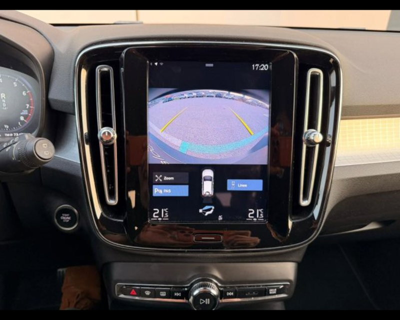 Volvo XC40 usata a Treviso (12)