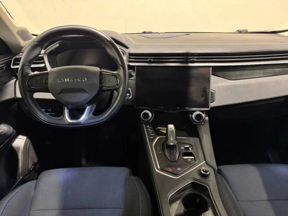 Lynk & Co 01 usata a Treviso (5)