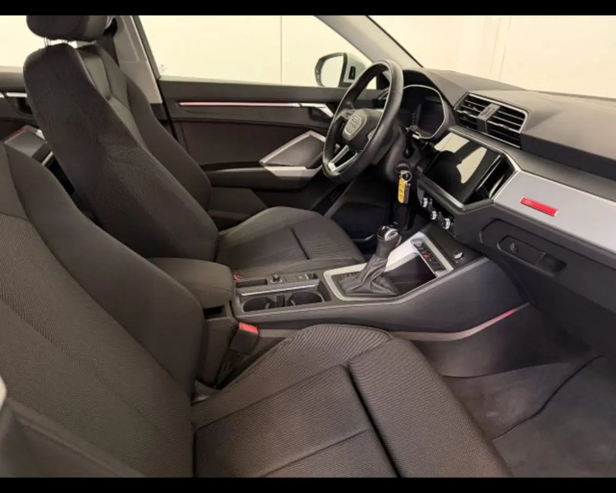 Audi Q3 Sportback usata a Treviso (4)