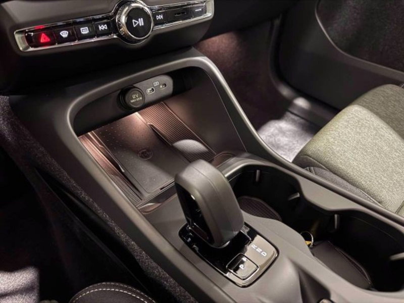 Volvo XC40 usata a Treviso (10)