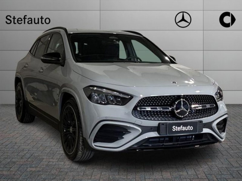 Mercedes-Benz GLA SUV nuova a Bologna