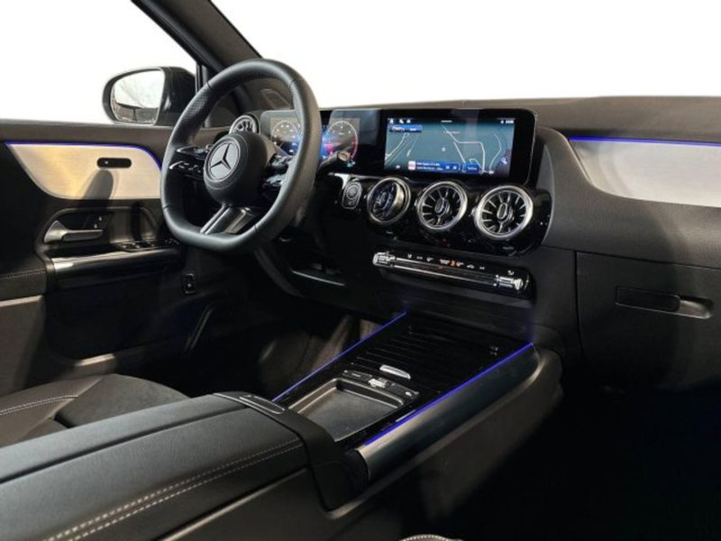Mercedes-Benz GLA SUV nuova a Bologna (15)