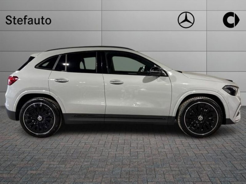 Mercedes-Benz GLA SUV nuova a Bologna (2)
