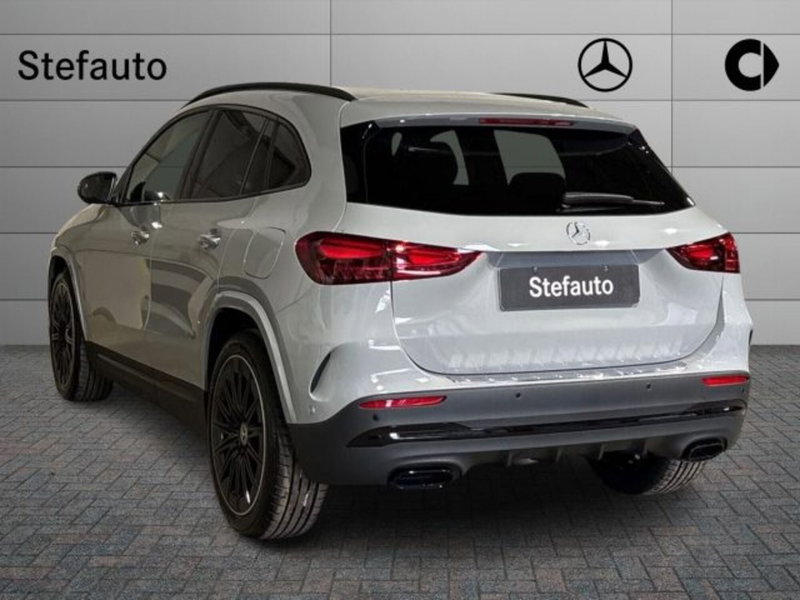 Mercedes-Benz GLA SUV nuova a Bologna (5)