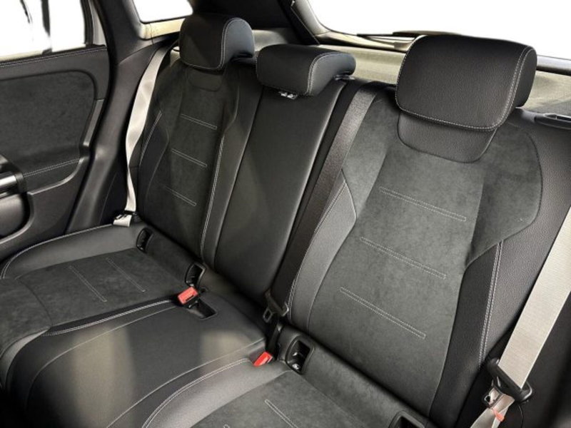 Mercedes-Benz GLA SUV nuova a Bologna (9)