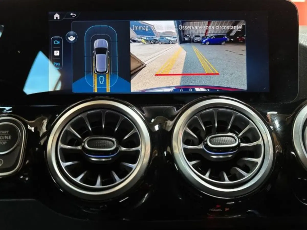 Mercedes-Benz GLA SUV usata a Bologna (14)