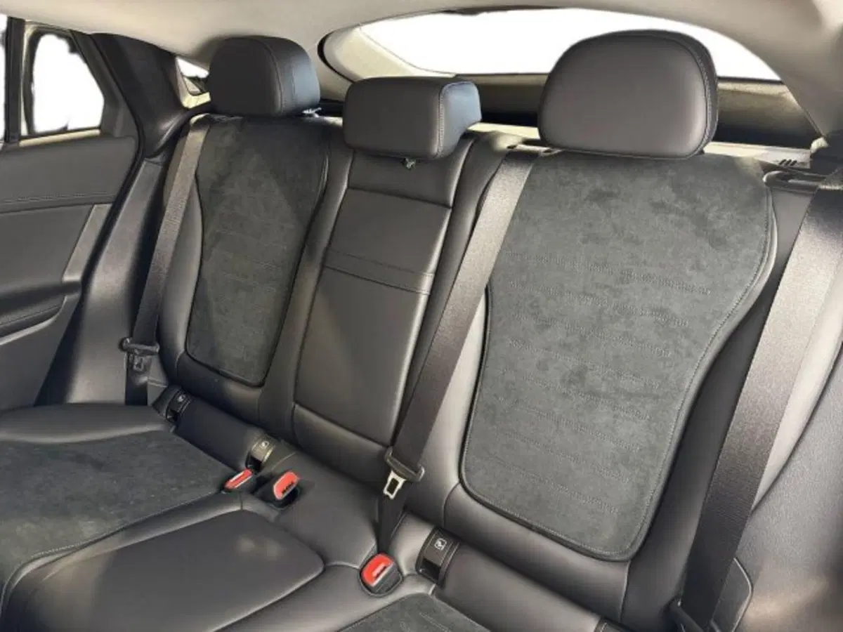 Mercedes-Benz GLC Coupé nuova a Bologna (9)