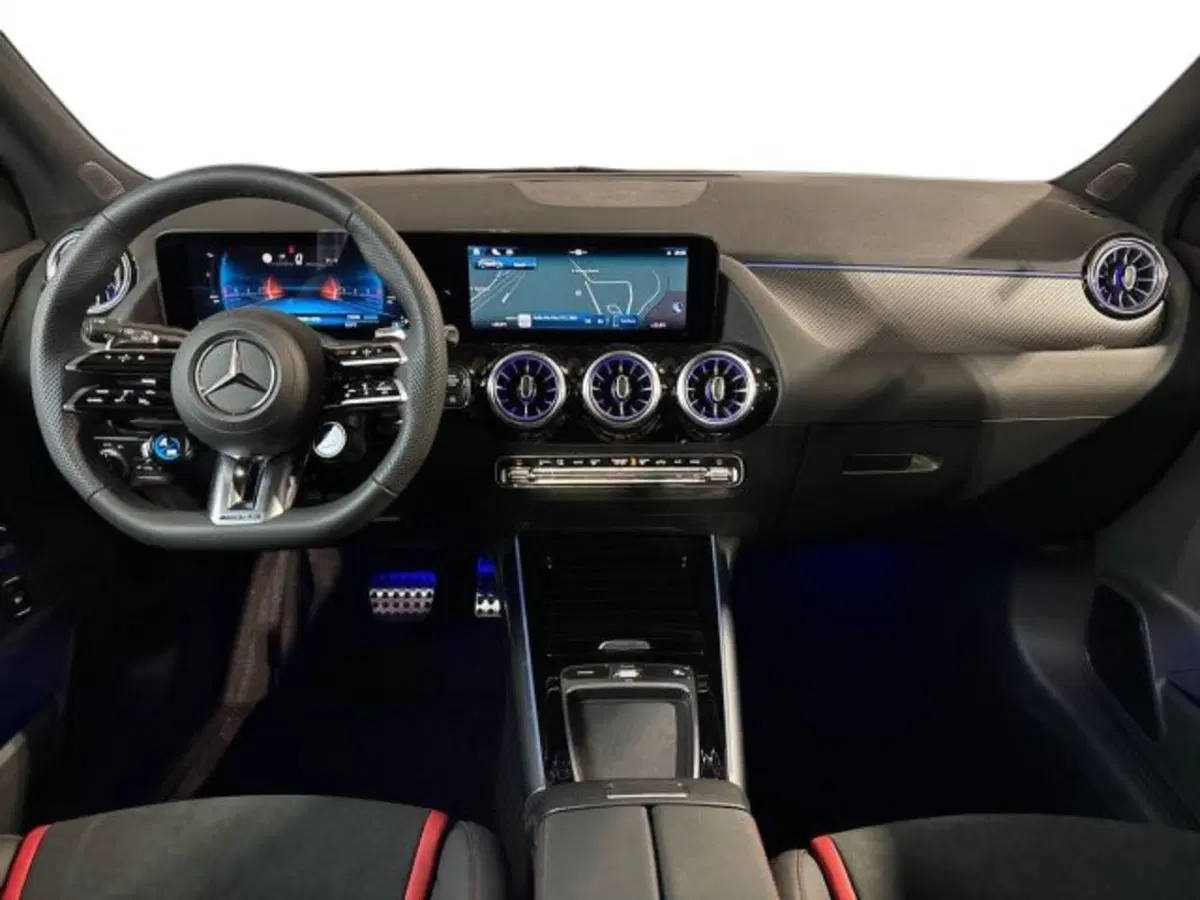 Mercedes-Benz GLA SUV nuova a Bologna (13)