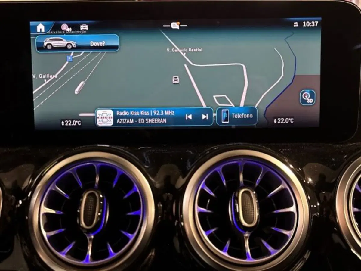 Mercedes-Benz GLA SUV nuova a Bologna (17)