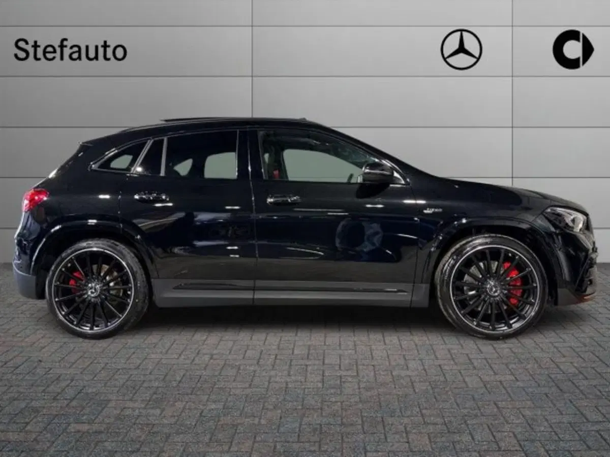 Mercedes-Benz GLA SUV nuova a Bologna (2)
