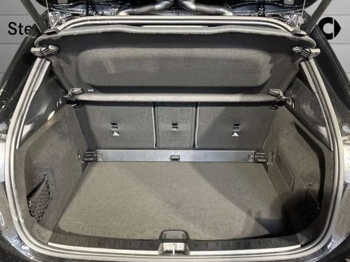 Mercedes-Benz GLA SUV nuova a Bologna (7)