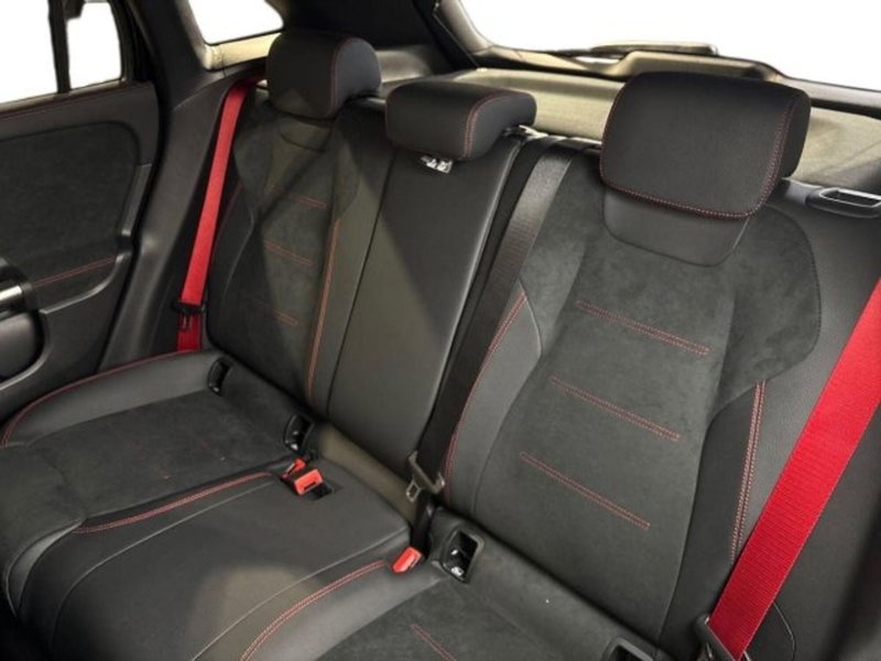 Mercedes-Benz GLA SUV nuova a Bologna (9)