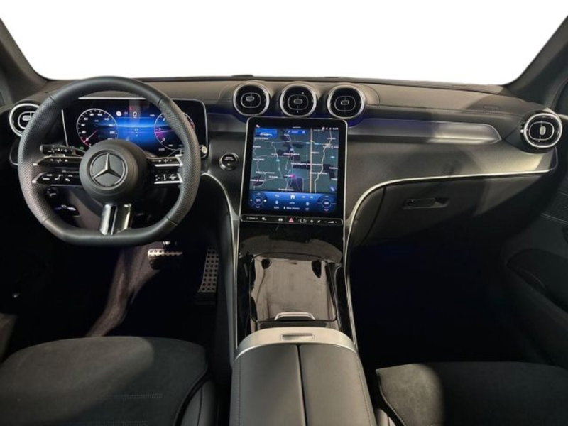 Mercedes-Benz GLC nuova a Bologna (13)