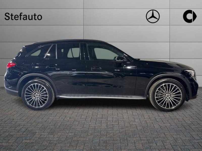 Mercedes-Benz GLC nuova a Bologna (2)