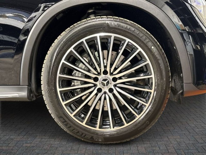 Mercedes-Benz GLC nuova a Bologna (8)