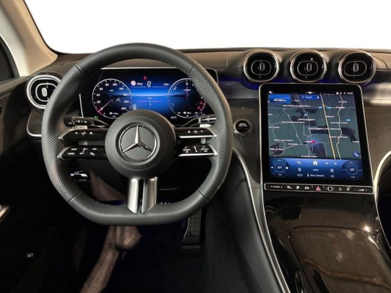 Mercedes-Benz GLC nuova a Bologna (14)