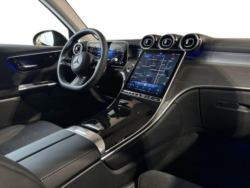 Mercedes-Benz GLC nuova a Bologna (15)