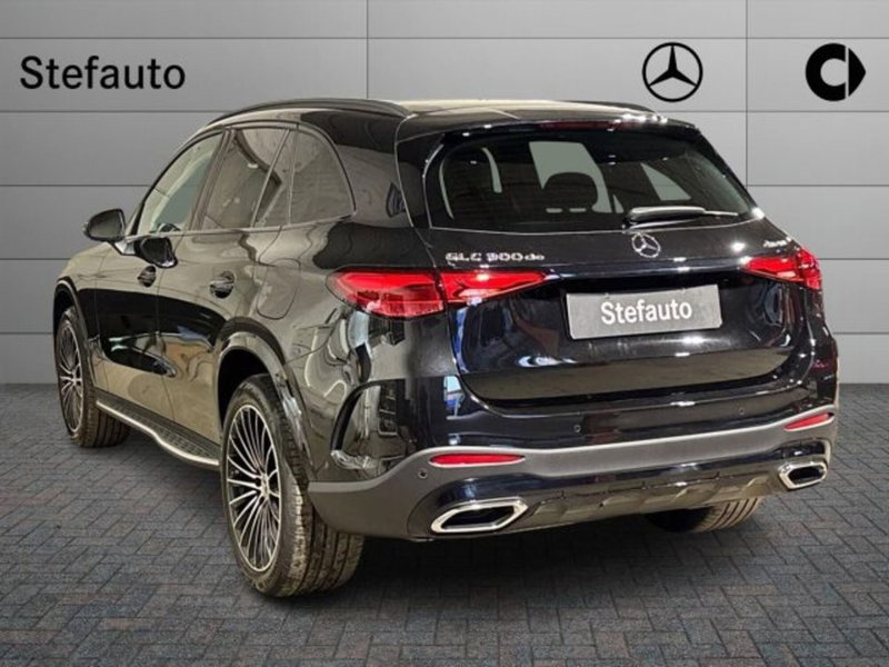 Mercedes-Benz GLC nuova a Bologna (5)
