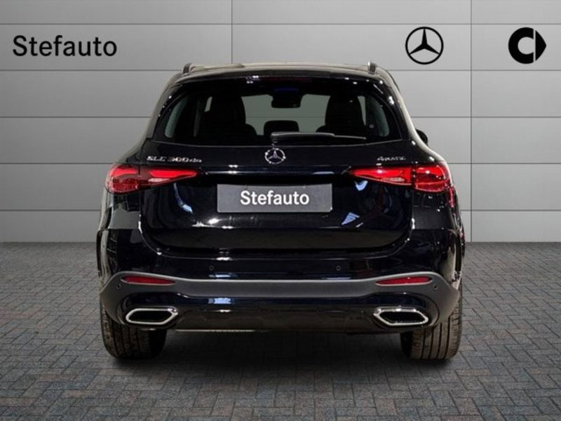 Mercedes-Benz GLC nuova a Bologna (6)
